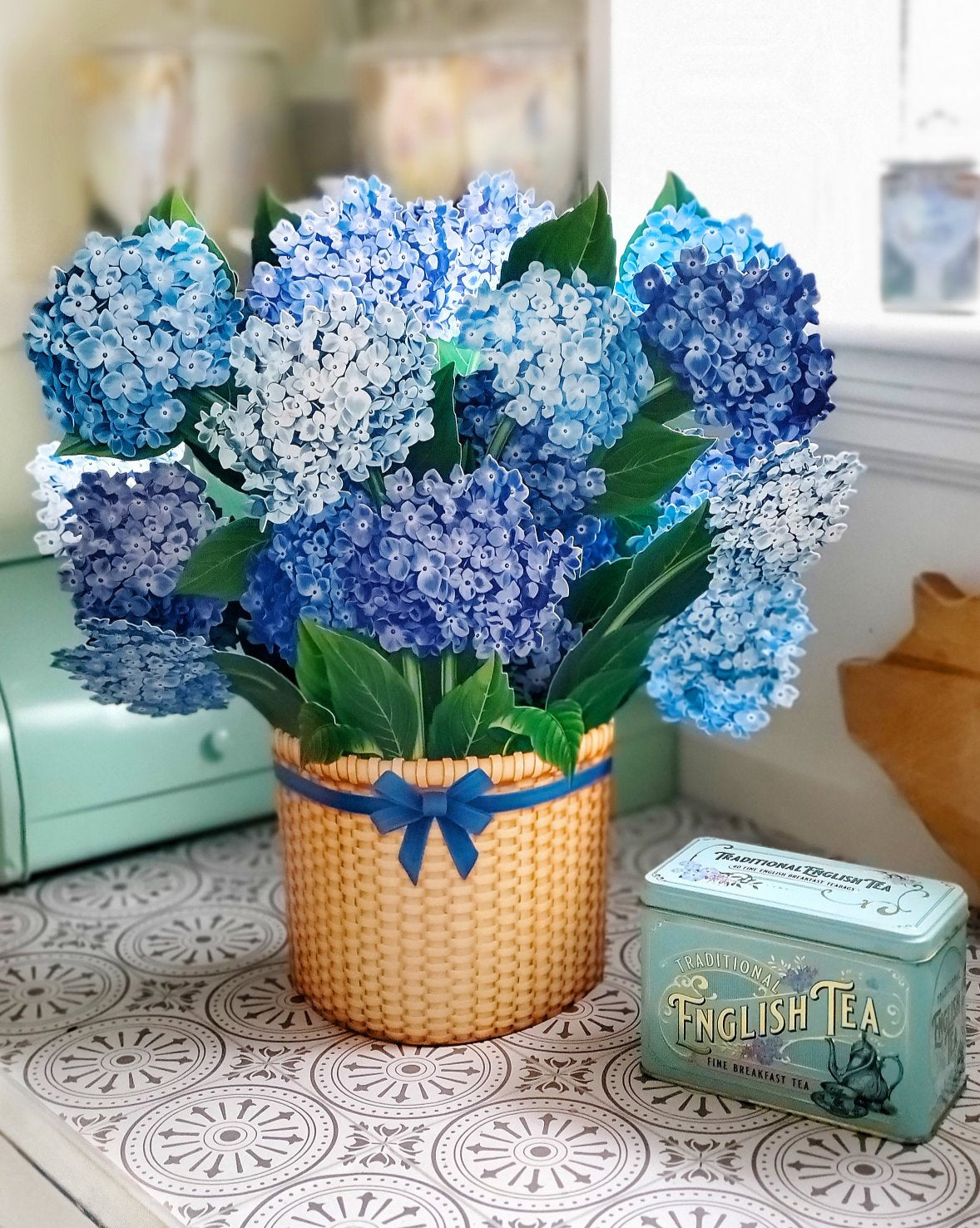 Grande Nantucket Hydrangea - FreshCut Paper